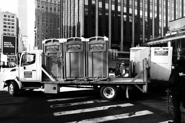 Best Luxury portable toilet rental  in Harvey, MI